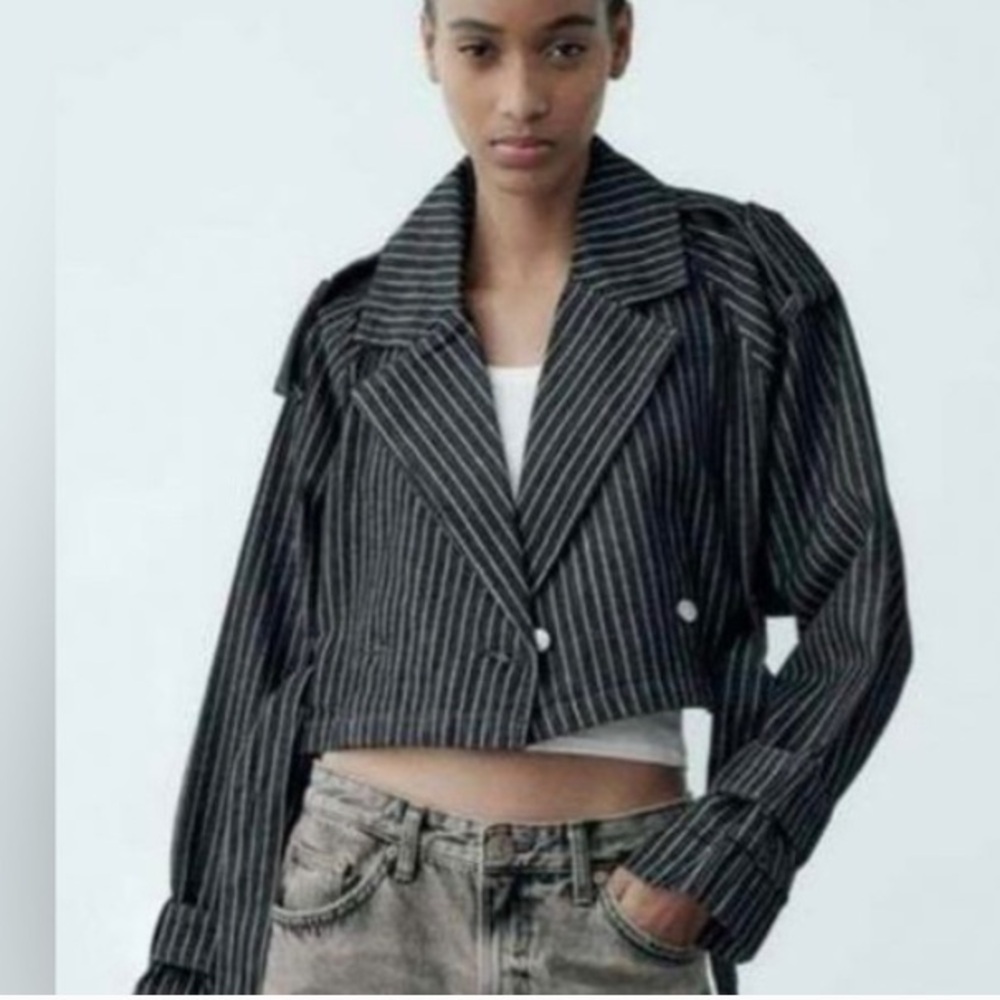 NWT Zara black denim cropped jkt with wide chalk stripe, matching belt size S